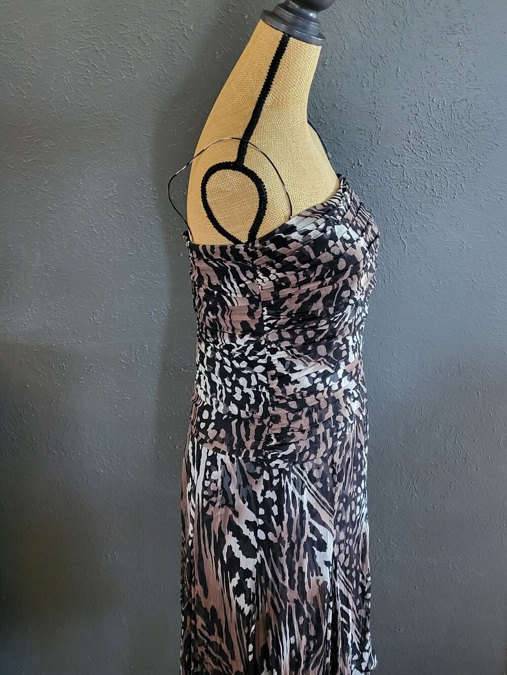 Tadashi Shoji 90s Size 10 Silk Chiffon Animal Print Strapless Dress Size 10 - Picture 2 of 9